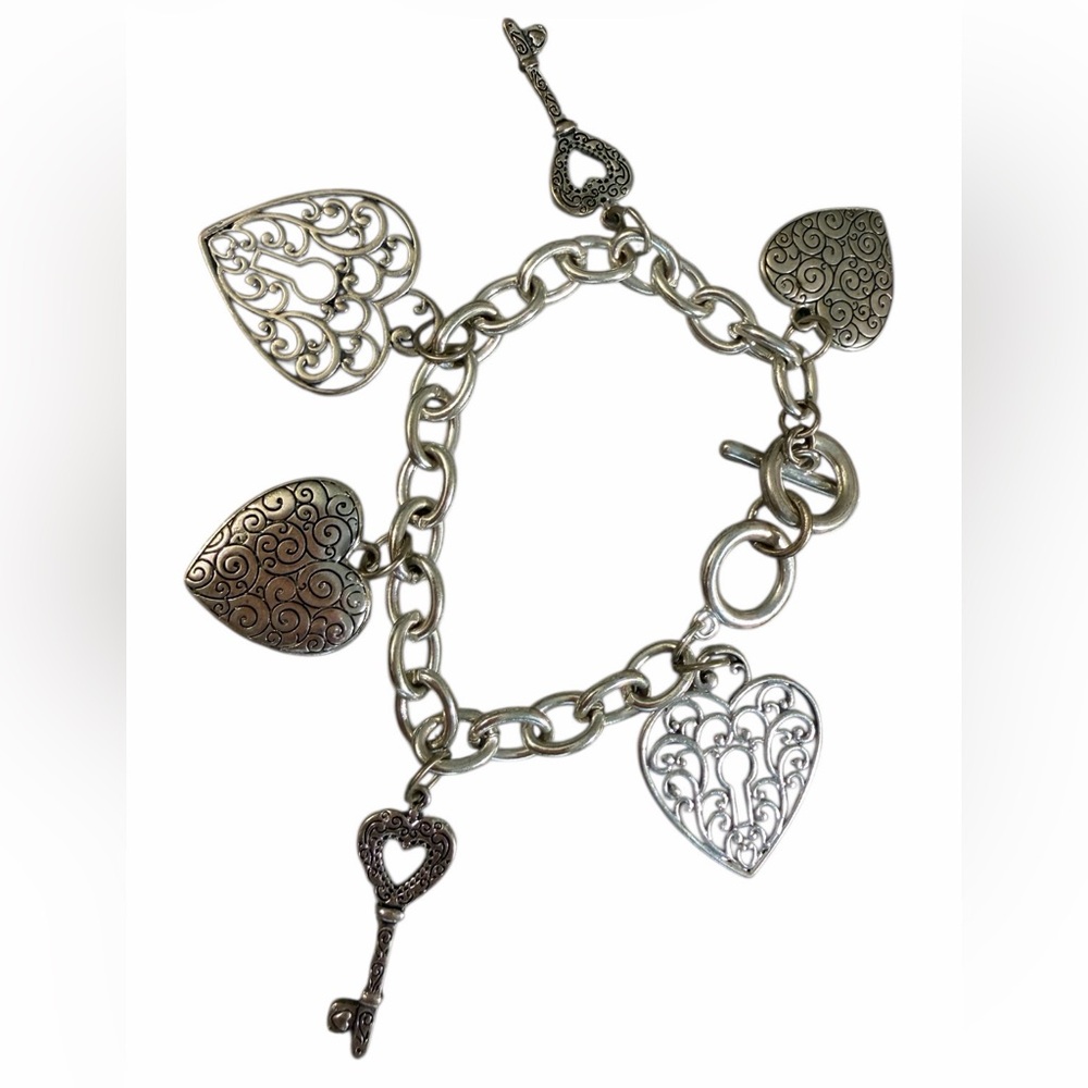 #685 Silver-Toned Heart and Key Charm‎ Bracelet Chunky Boho Romantic